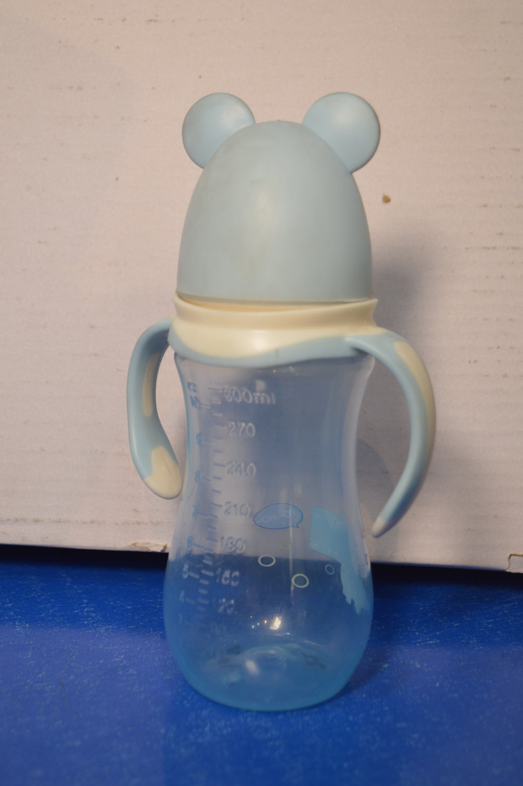 Minitree Anti-Colic Baby Feeding Bottle with Easy-Grip Handles (Blue, 300ml)