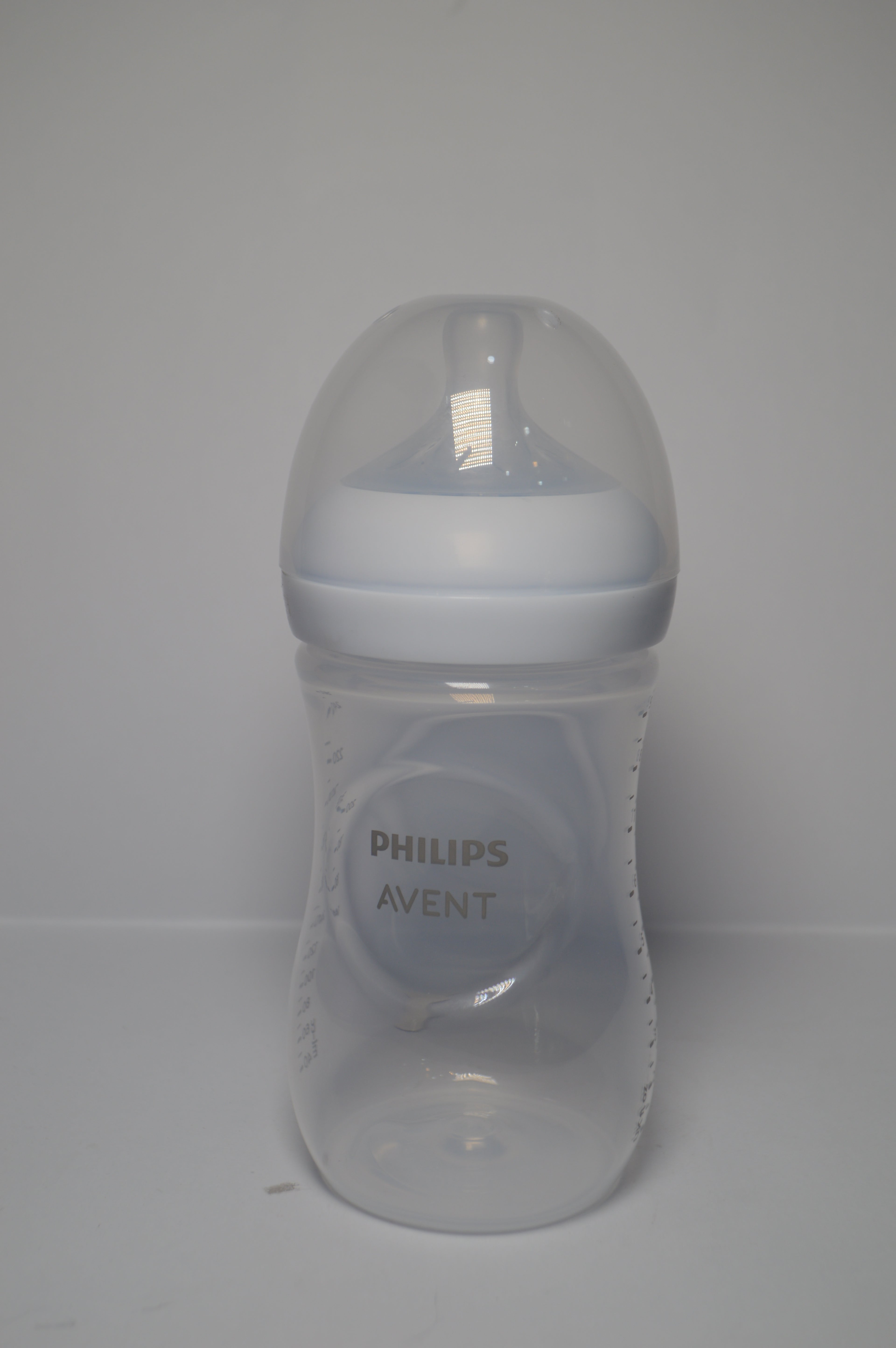 Philips Avent Natural Response Baby Bottle – Anti-Colic Infant Feeder (Clear, 260ml / 9oz)