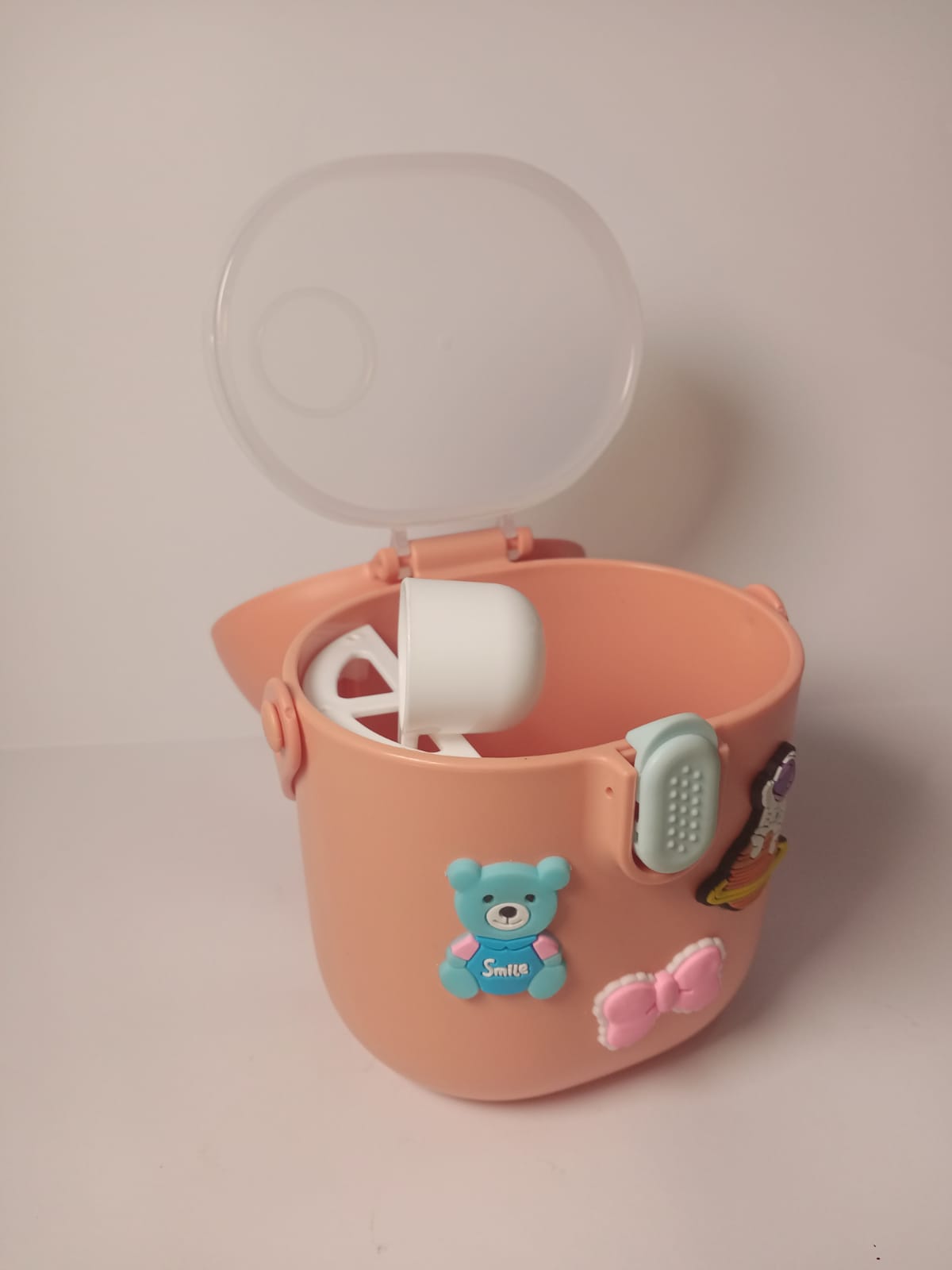Cosmo-Bear Portable Kids Snack Box – Leakproof Baby Formula Case with Swivel Handle