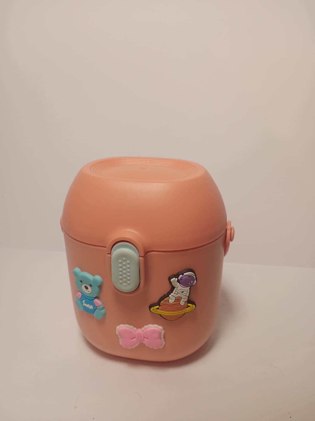 Cosmo-Bear Portable Kids Snack Box – Leakproof Baby Formula Case with Swivel Handle