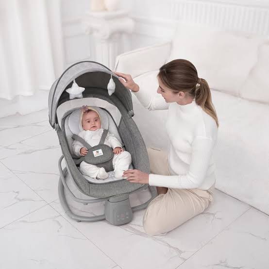 Mastela 4-in-1 Deluxe Multi-Functional Bassinet &amp; Infant Rocker – Convertible High-Chair, Auto Swing, and Toddler Seat